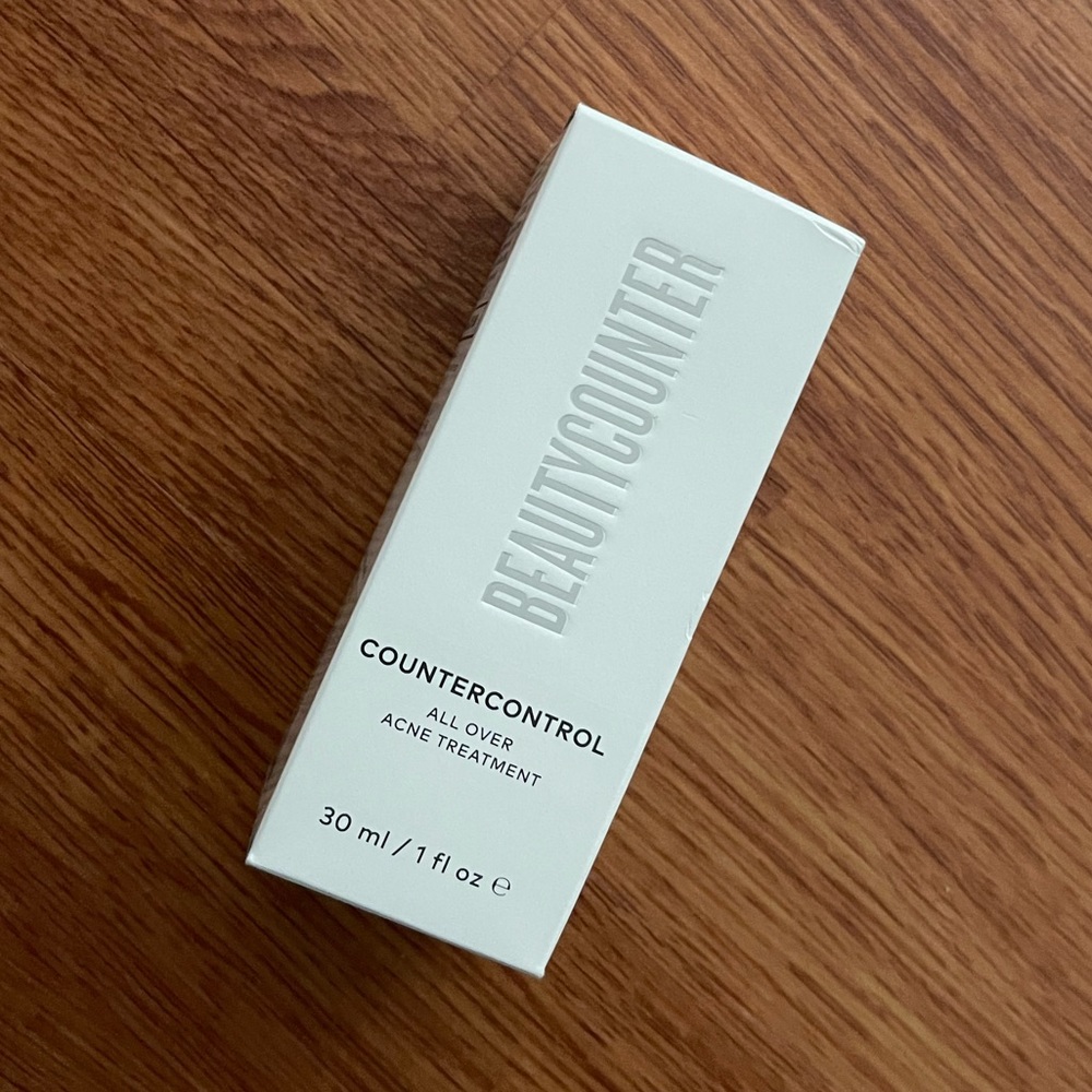 Brand new in box Beautycounter Acne Treatment